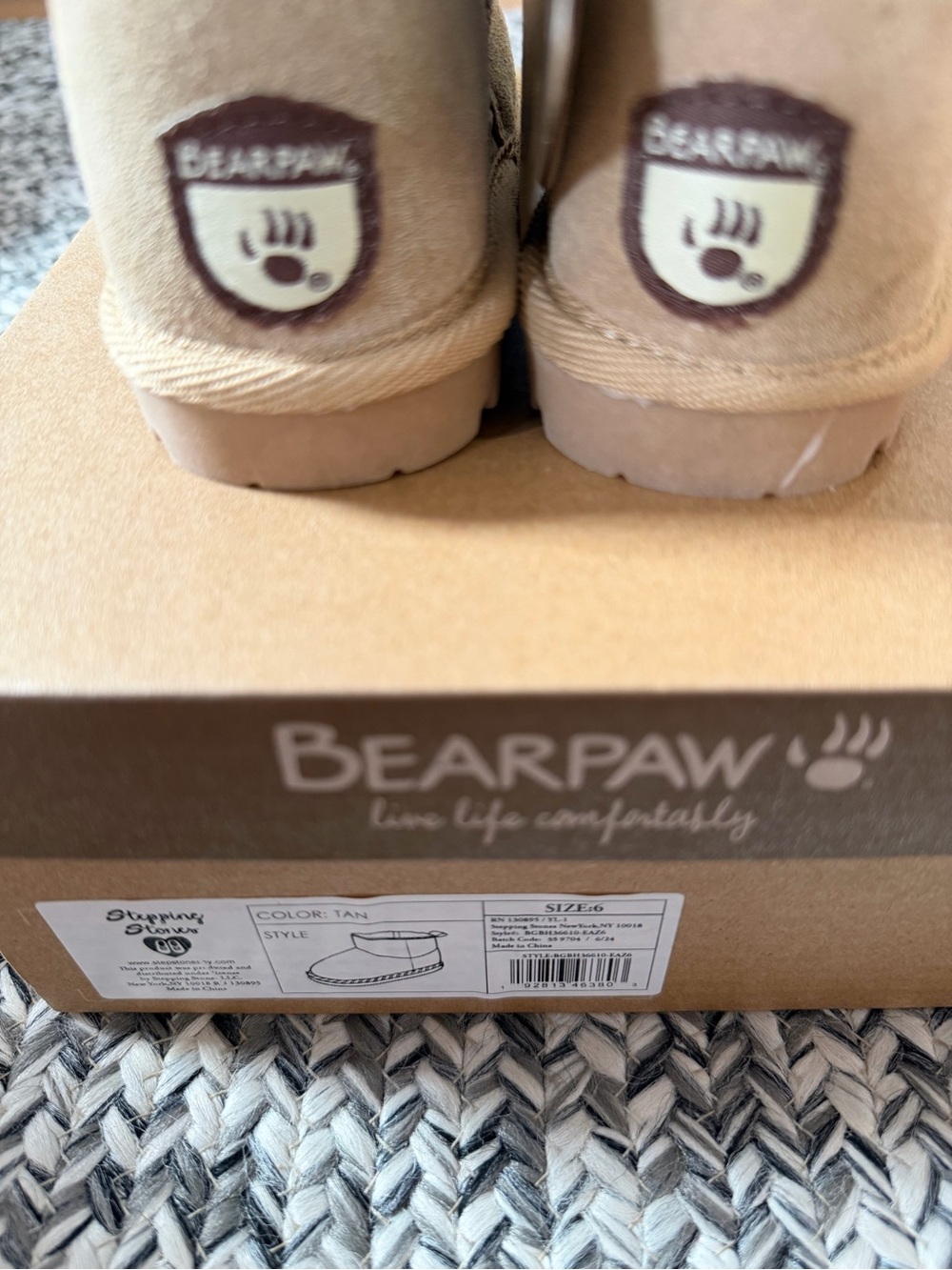 BEARPAW Toddler Girls Tan Suede Faux Fur Zip Boots Sz 6 NWT - Picture 3 of 5